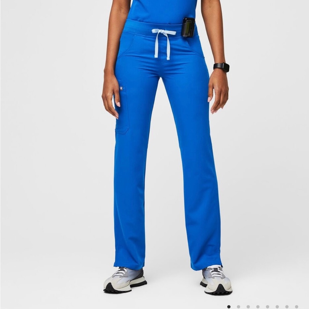 Figs Kade Cargo Scrub Pants